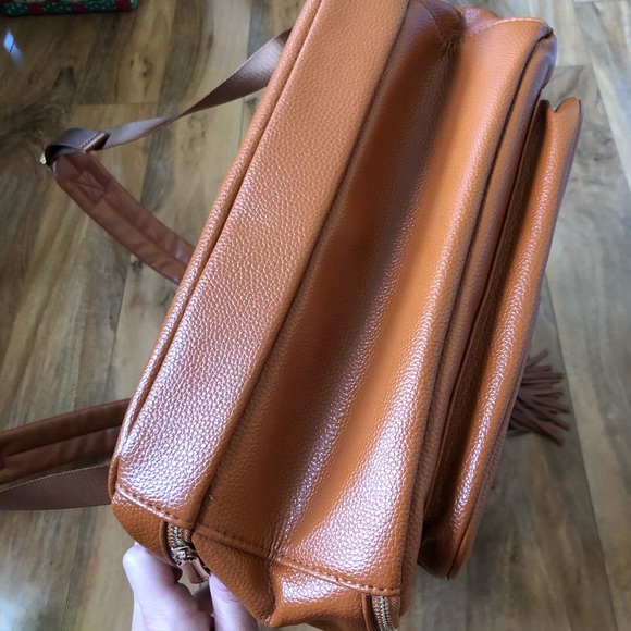 ✨EXCLUSIVE✨YL🌱Essential Oil Backpack‼️ - Picture 11 of 11